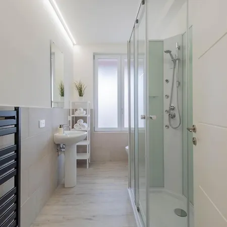 Appartement Lakeview Attico Saini / Centro Storico *