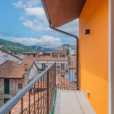 Lakeview Attico Saini / Centro Storico Appartement *