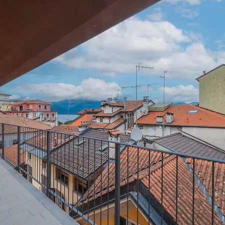 Appartement Lakeview Attico Saini / Centro Storico *
