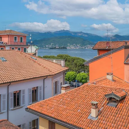 Lakeview Attico Saini / Centro Storico Appartement Stresa
